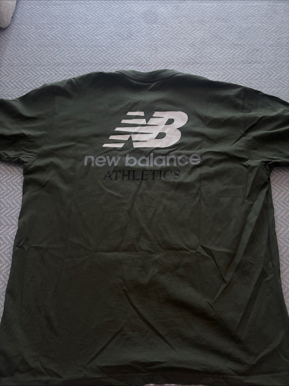 Men’s new balance, athletic green T-shirt